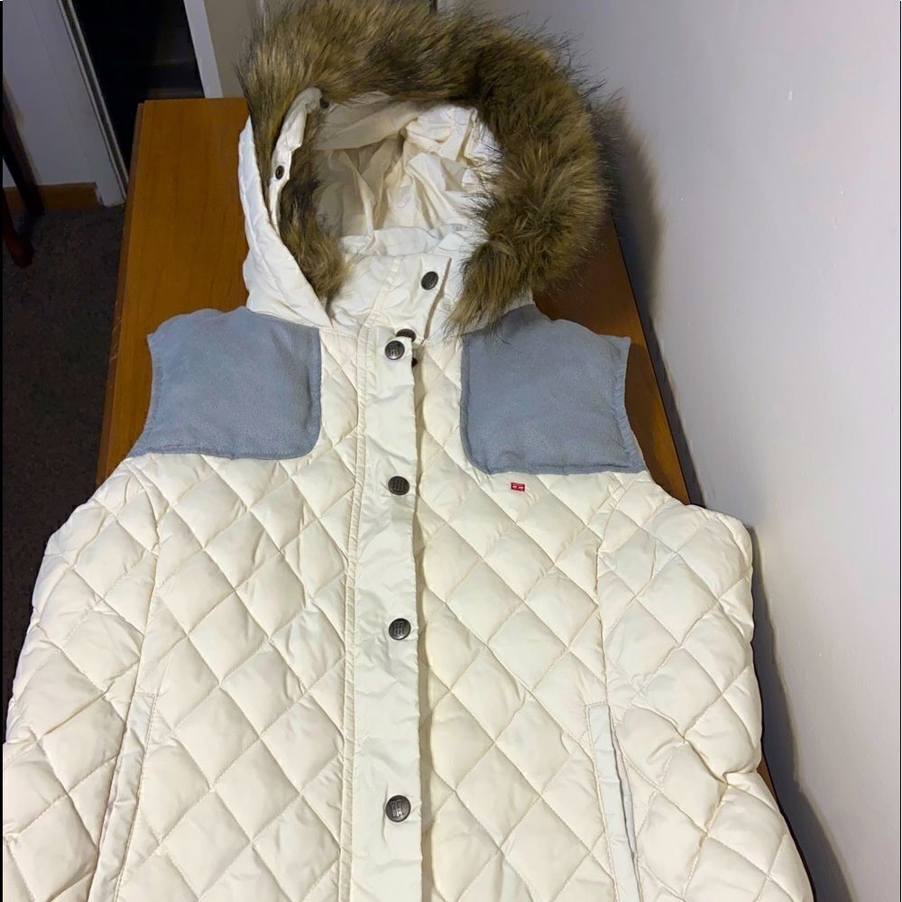 Tommy Hilfiger puffer vest with fur lined hood